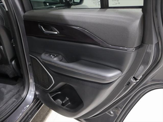 used 2022 Jeep Grand Cherokee car, priced at $27,000