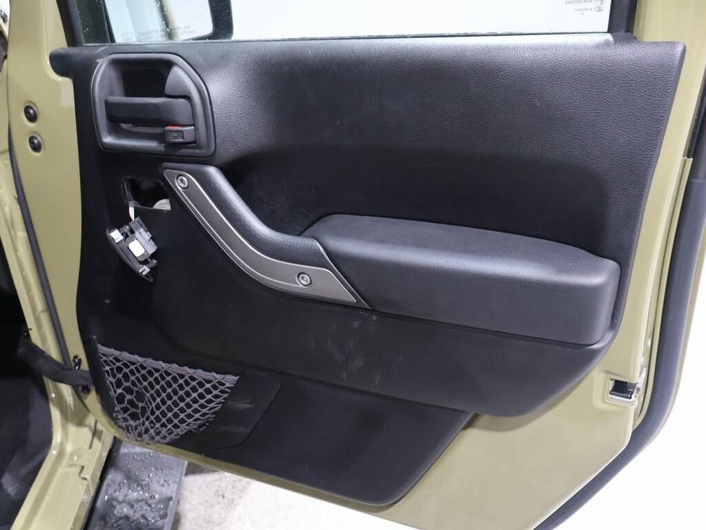 used 2013 Jeep Wrangler Unlimited car, priced at $17,500