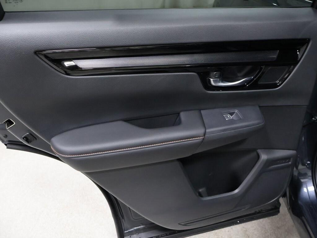 new 2026 Honda CR-V Hybrid car, priced at $43,700