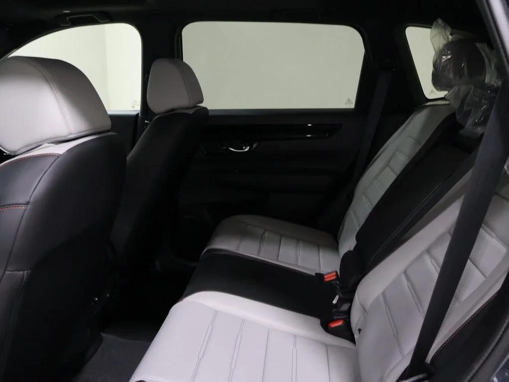 new 2026 Honda CR-V Hybrid car, priced at $43,700