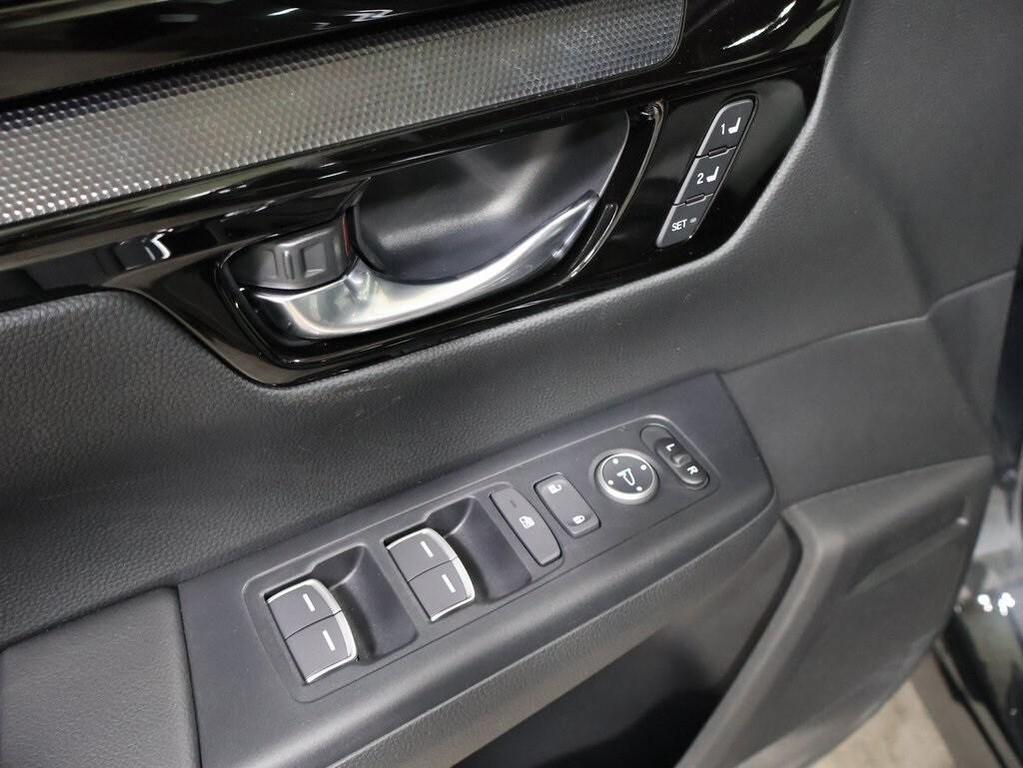 new 2026 Honda CR-V Hybrid car, priced at $43,700