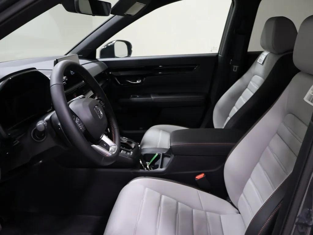 new 2026 Honda CR-V Hybrid car, priced at $43,700