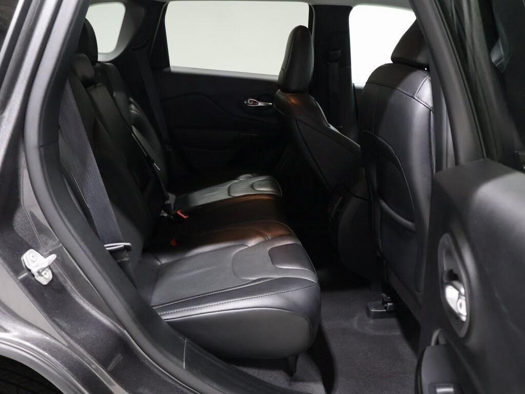 used 2023 Jeep Cherokee car, priced at $21,900