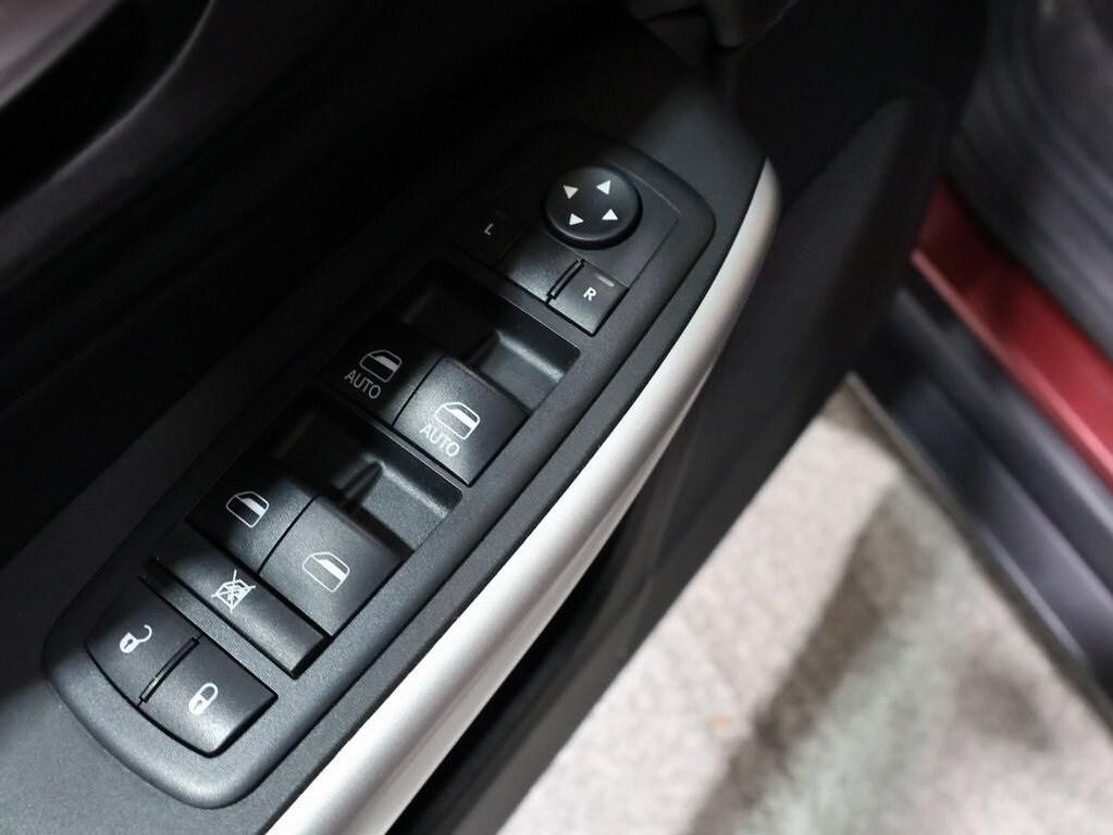 used 2018 Jeep Cherokee car, priced at $17,900