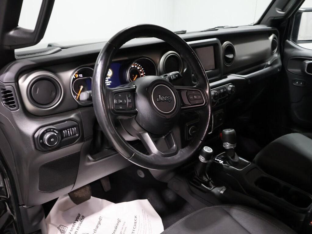 used 2021 Jeep Wrangler Unlimited car, priced at $27,400