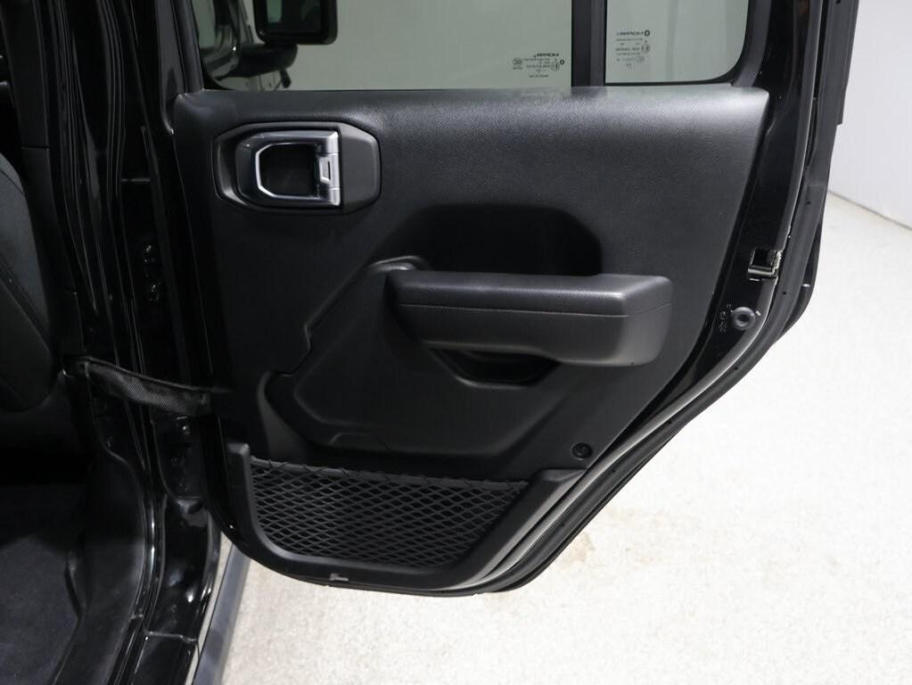 used 2021 Jeep Wrangler Unlimited car, priced at $27,400