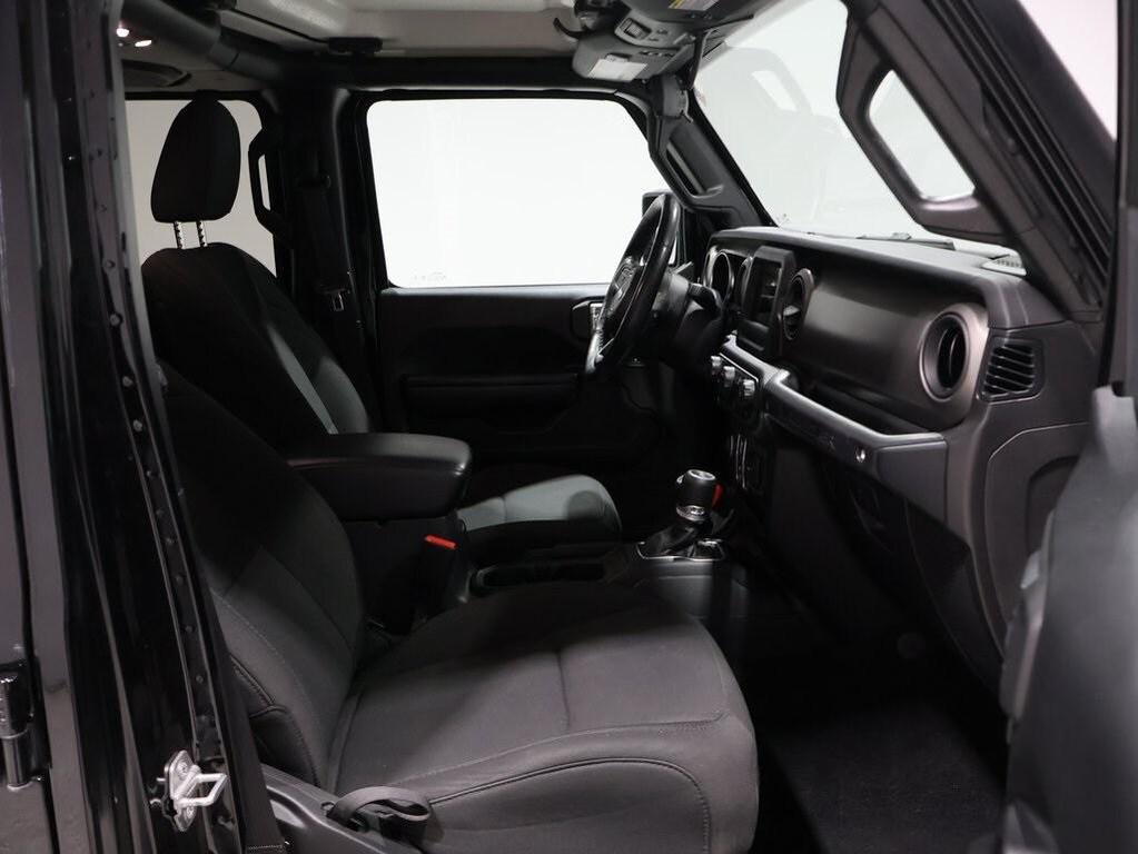 used 2021 Jeep Wrangler Unlimited car, priced at $27,400