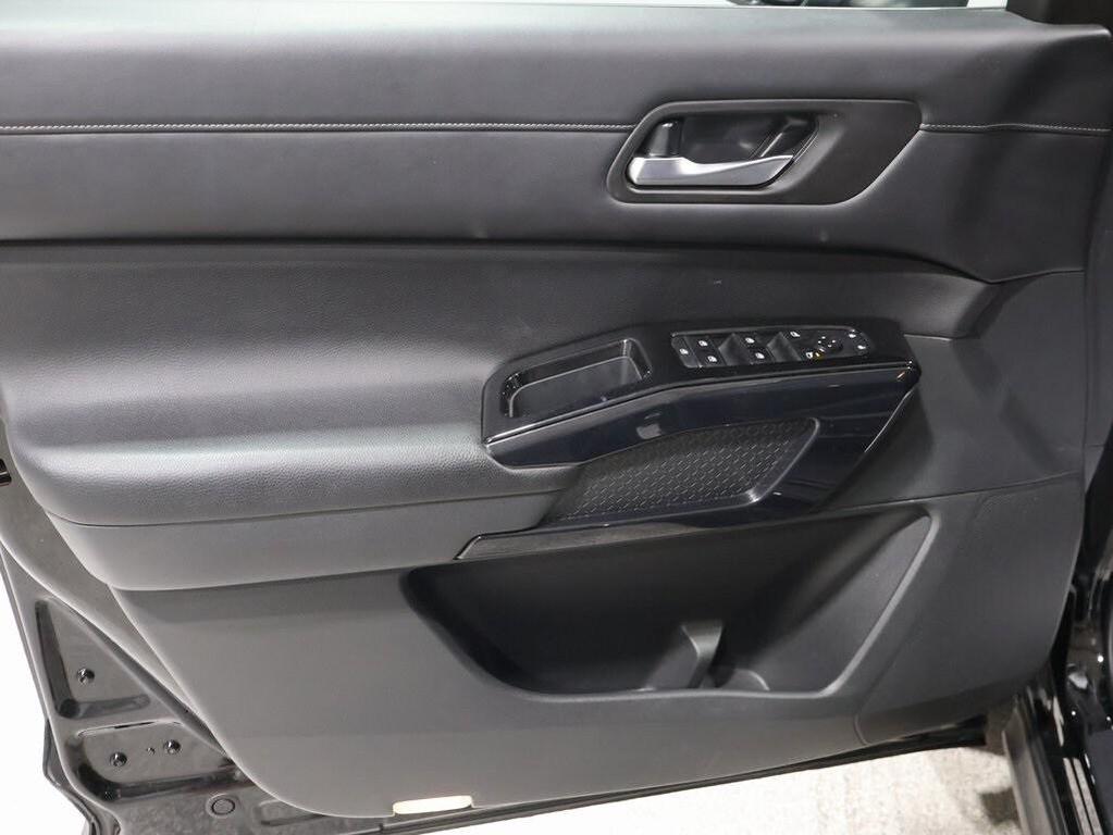 used 2022 Nissan Pathfinder car, priced at $23,300
