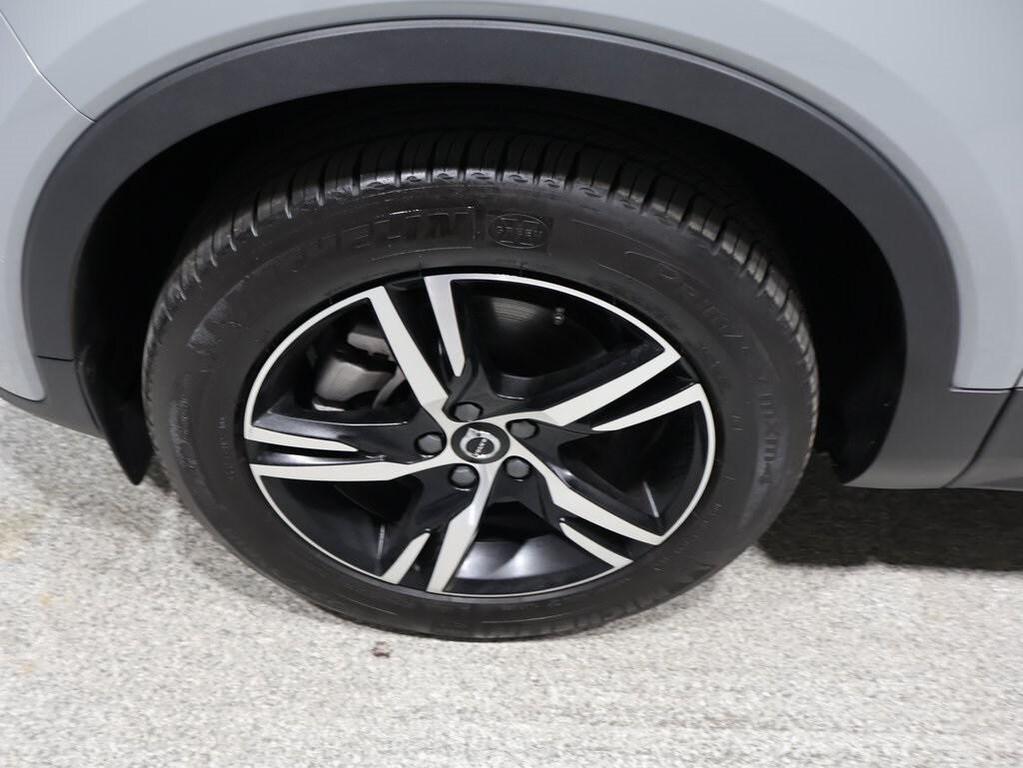 used 2024 Volvo XC40 car, priced at $26,000