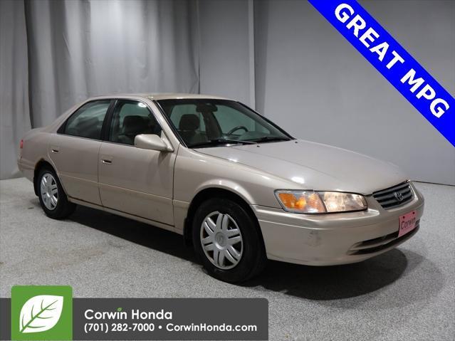 used 2001 Toyota Camry car, priced at $2,200