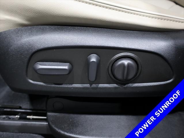 used 2023 Chevrolet Traverse car, priced at $32,800