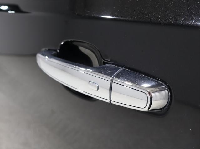 used 2023 Chevrolet Traverse car, priced at $32,800