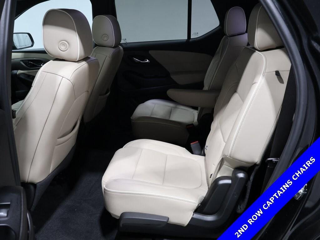 used 2023 Chevrolet Traverse car, priced at $30,900