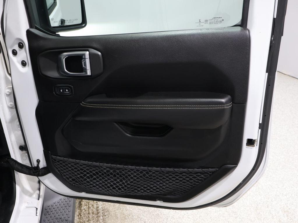 used 2019 Jeep Wrangler Unlimited car, priced at $25,200