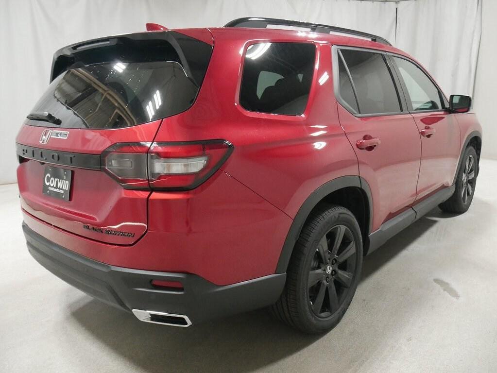 new 2025 Honda Pilot car, priced at $56,530