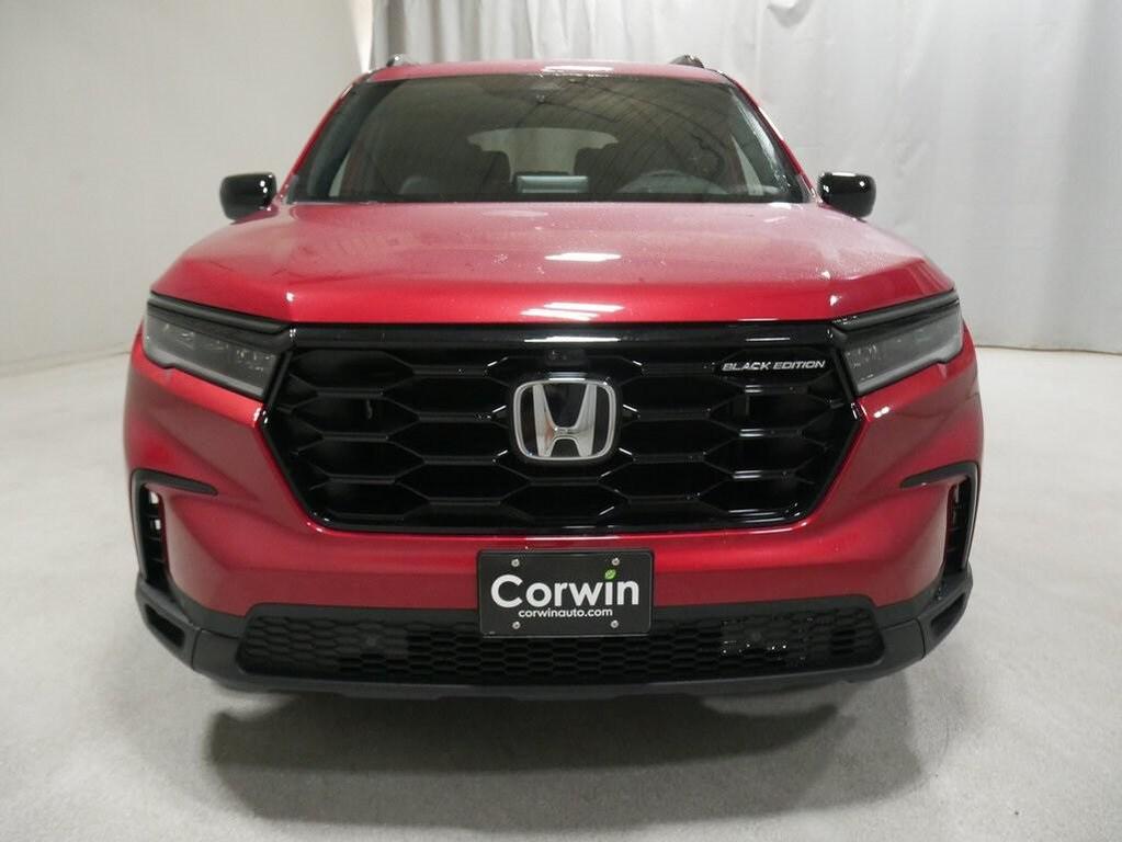 new 2025 Honda Pilot car, priced at $56,530