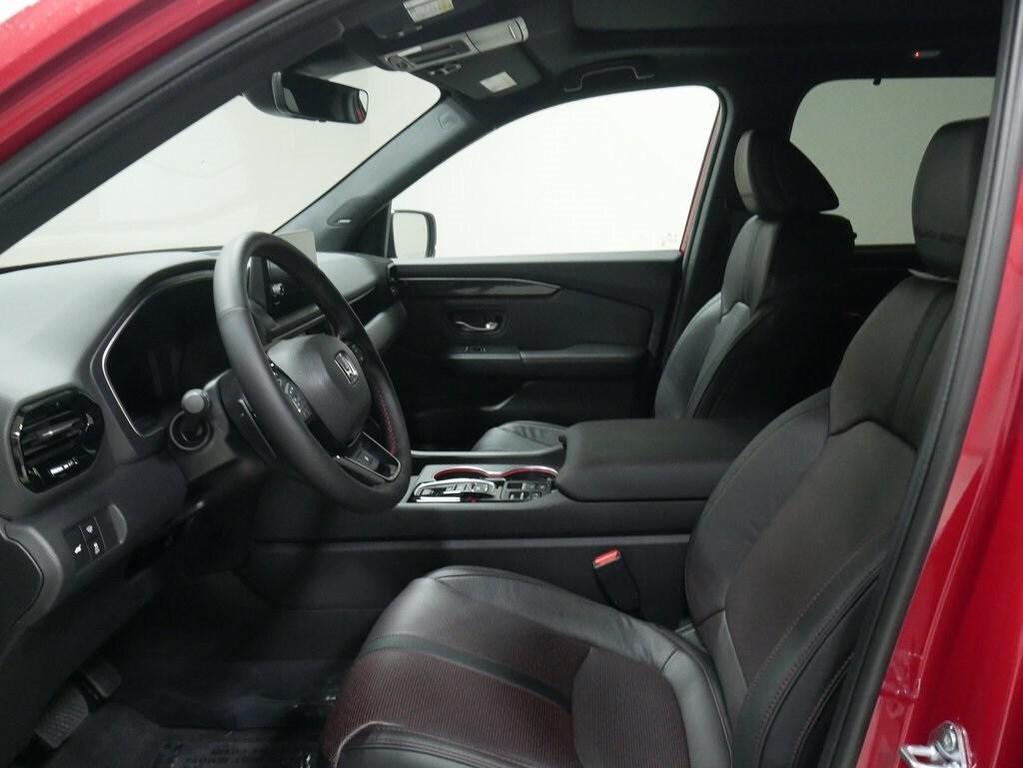new 2025 Honda Pilot car, priced at $56,530