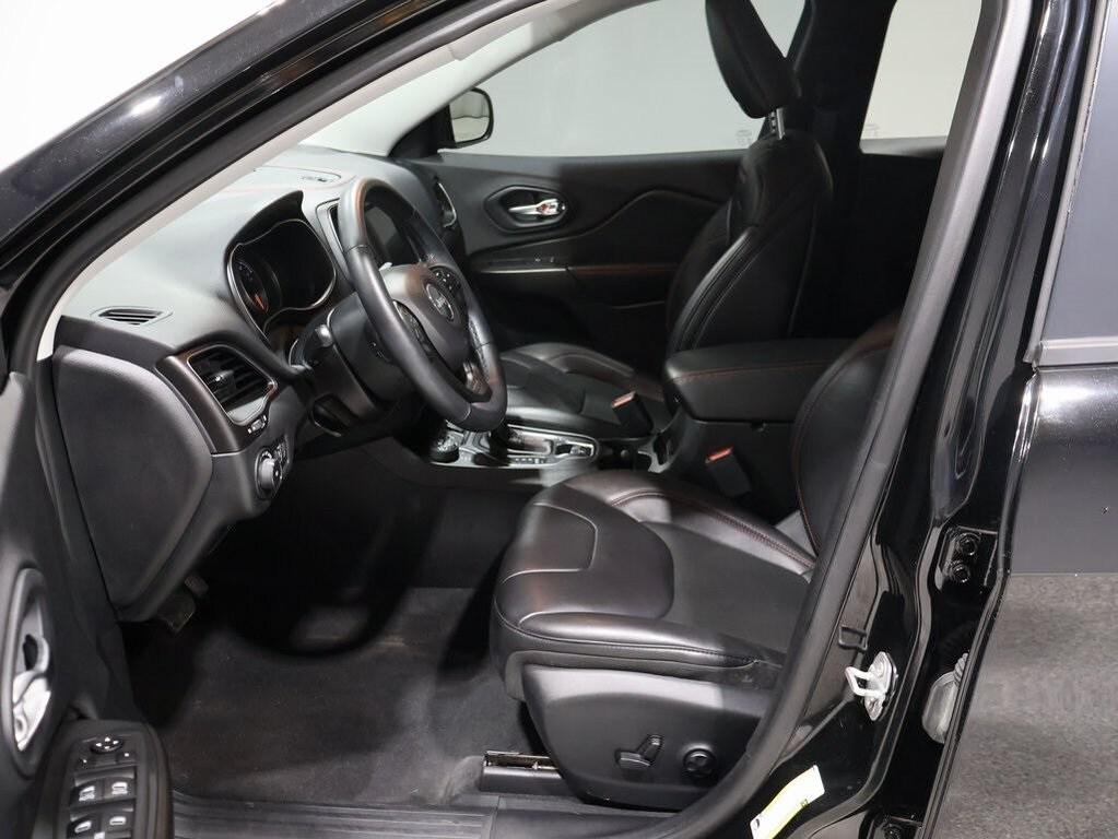 used 2019 Jeep Cherokee car, priced at $22,900