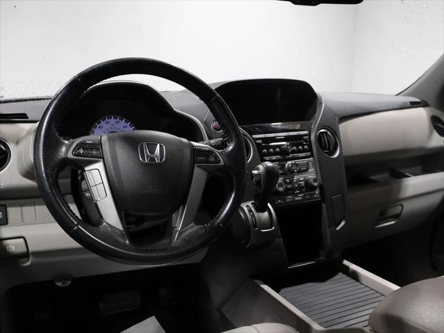 used 2013 Honda Pilot car, priced at $14,000