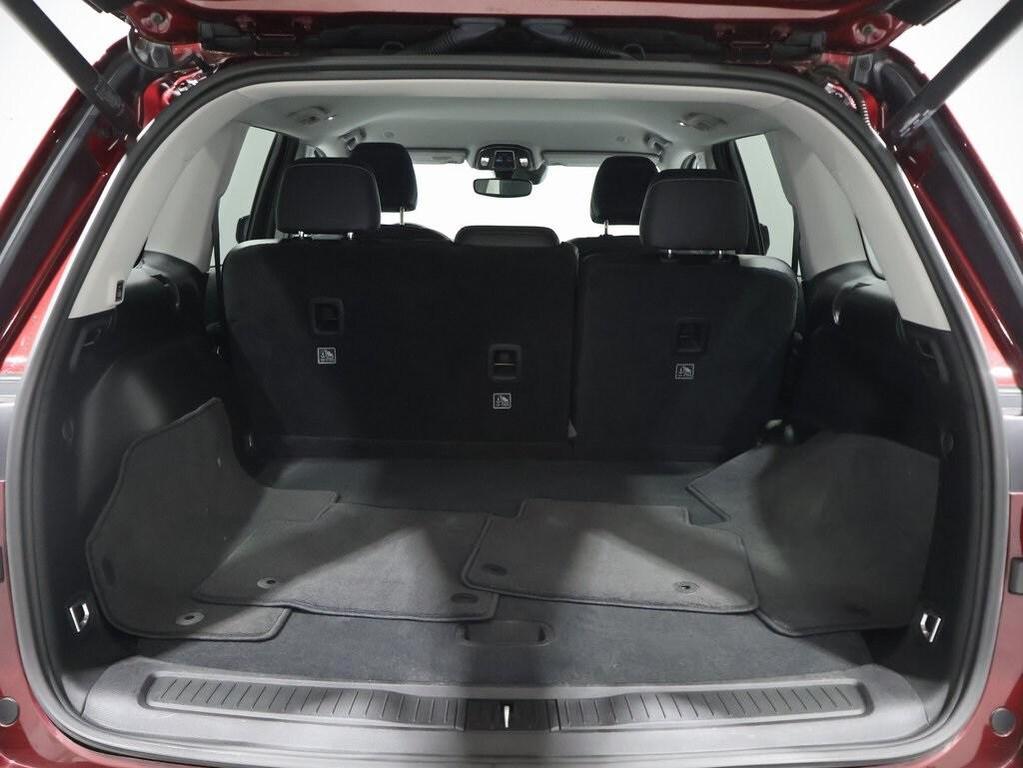 used 2023 Jeep Grand Cherokee car, priced at $29,900