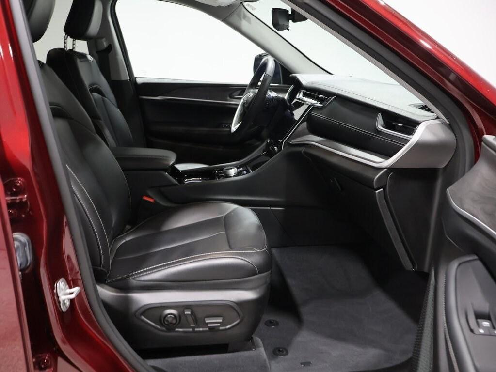 used 2023 Jeep Grand Cherokee car, priced at $29,900