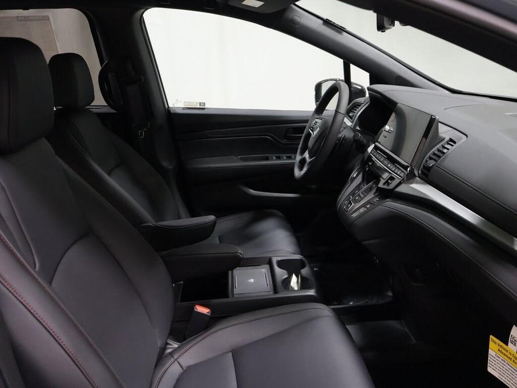new 2026 Honda Odyssey car, priced at $45,845