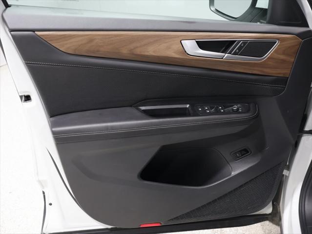 used 2024 Volkswagen Atlas car, priced at $33,300