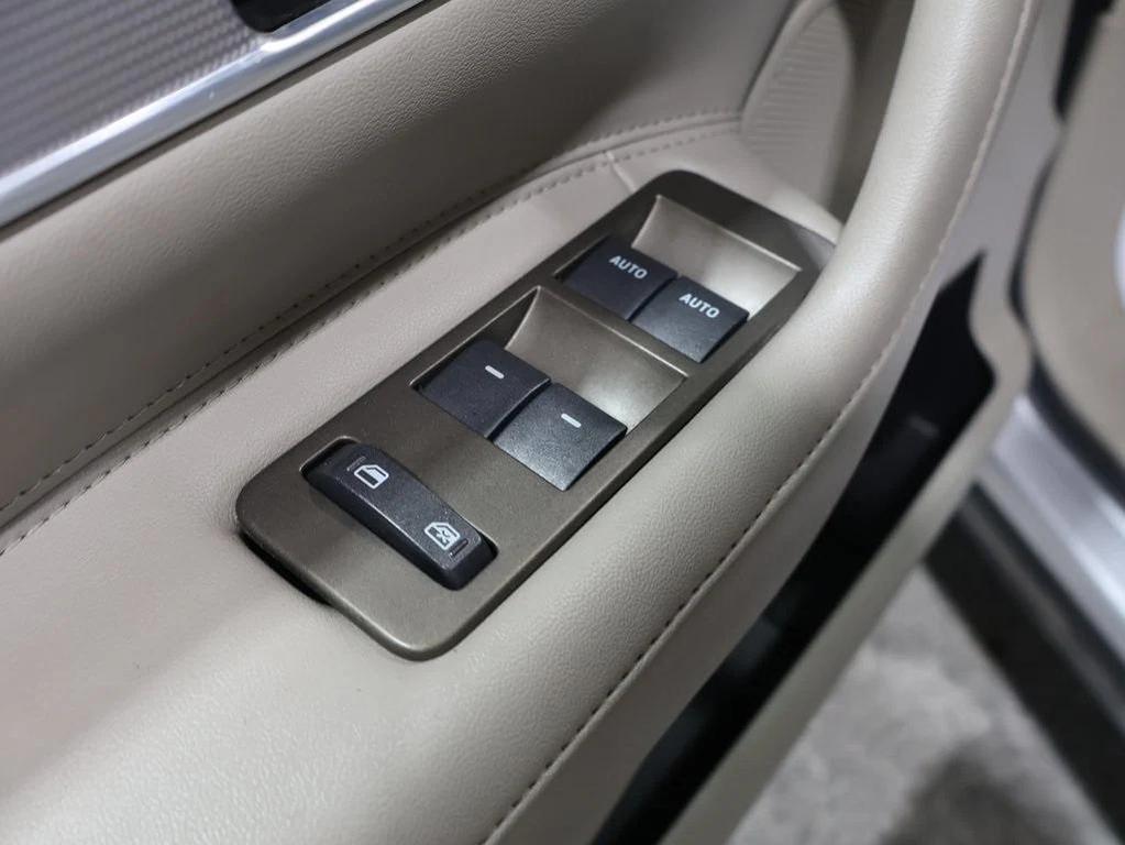 used 2012 Lincoln MKX car, priced at $9,500