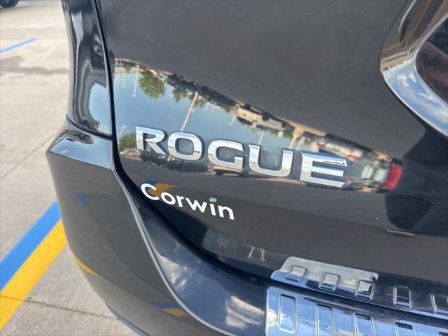 used 2017 Nissan Rogue car