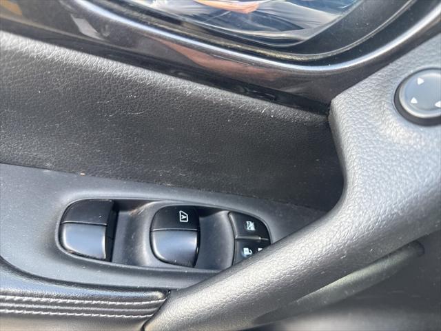 used 2017 Nissan Rogue car