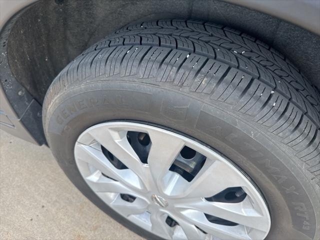 used 2017 Nissan Rogue car