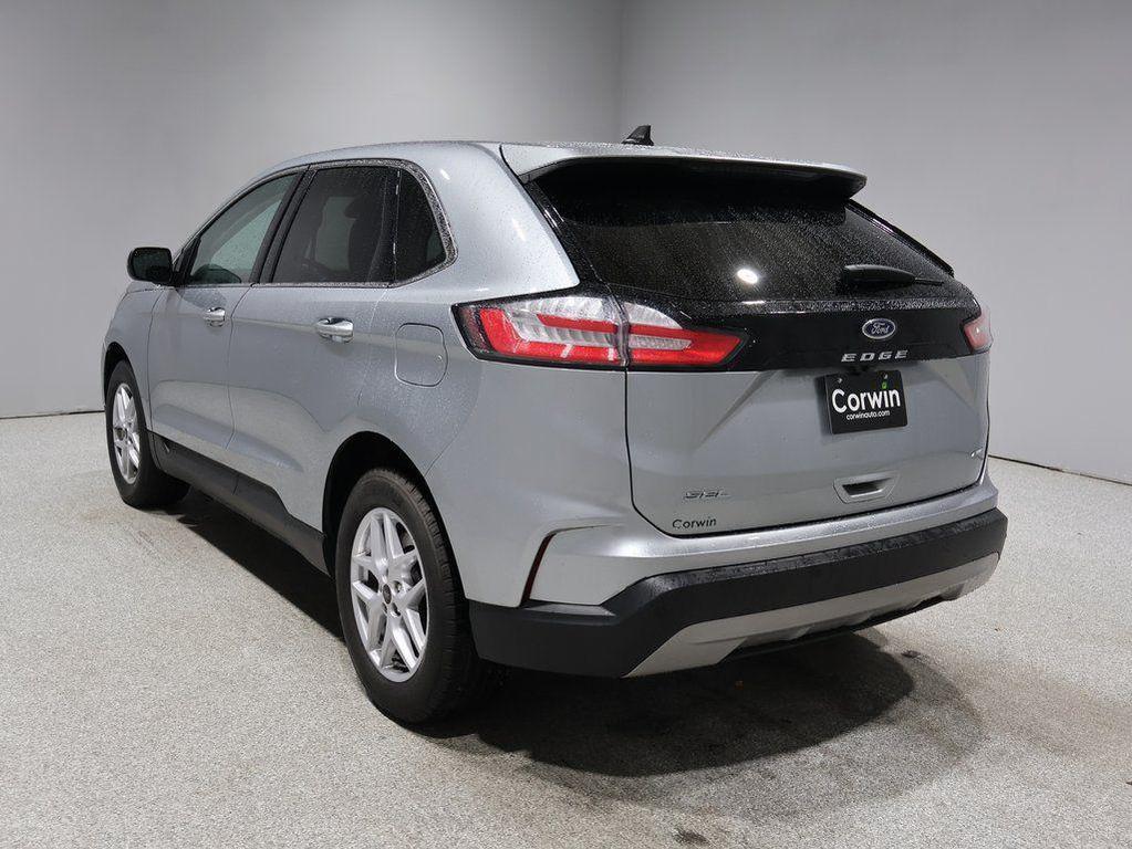 used 2024 Ford Edge car, priced at $22,195