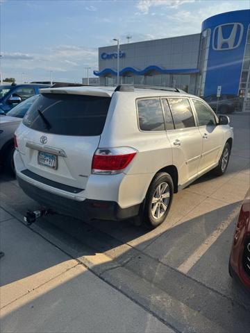 used 2013 Toyota Highlander car, priced at $12,200