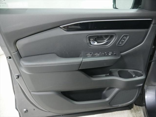 new 2025 Honda Pilot car, priced at $47,050