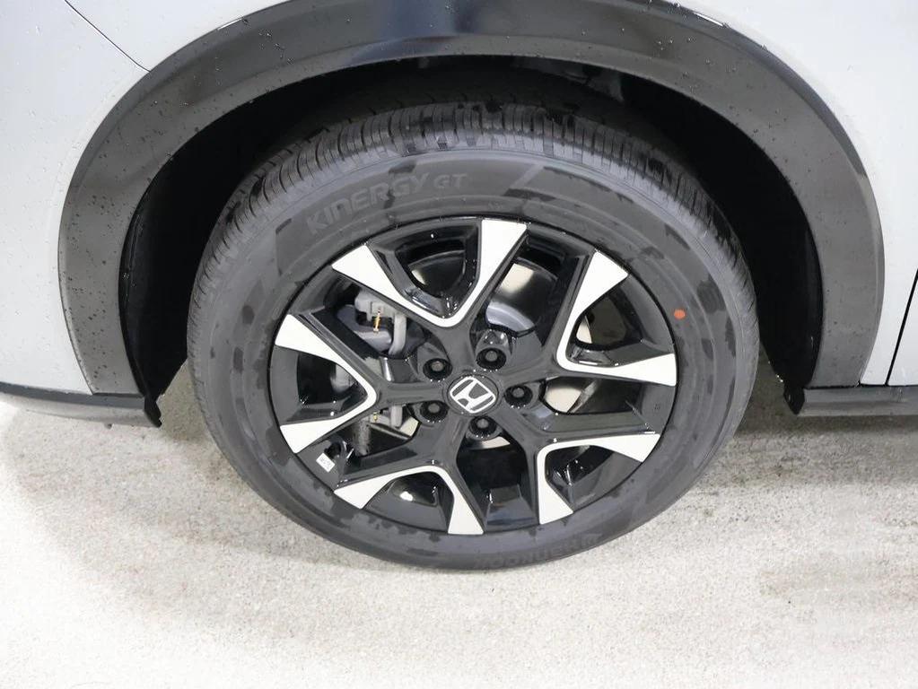 new 2026 Honda HR-V car, priced at $33,000