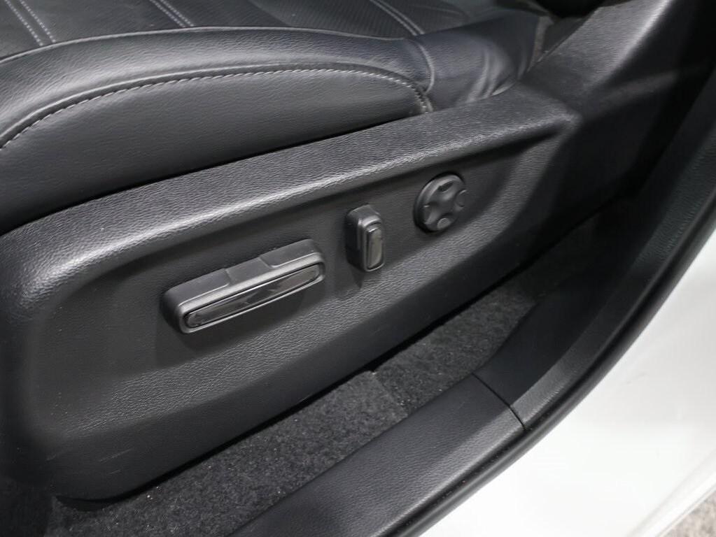 used 2021 Honda CR-V Hybrid car, priced at $28,500