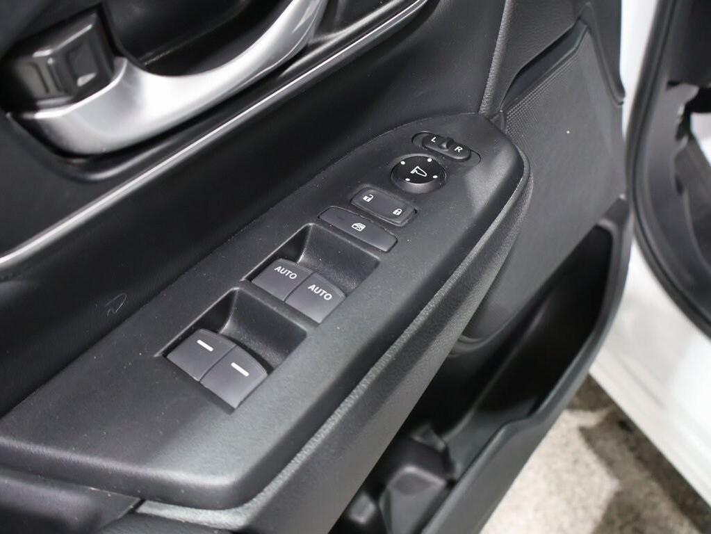 used 2021 Honda CR-V Hybrid car, priced at $28,500