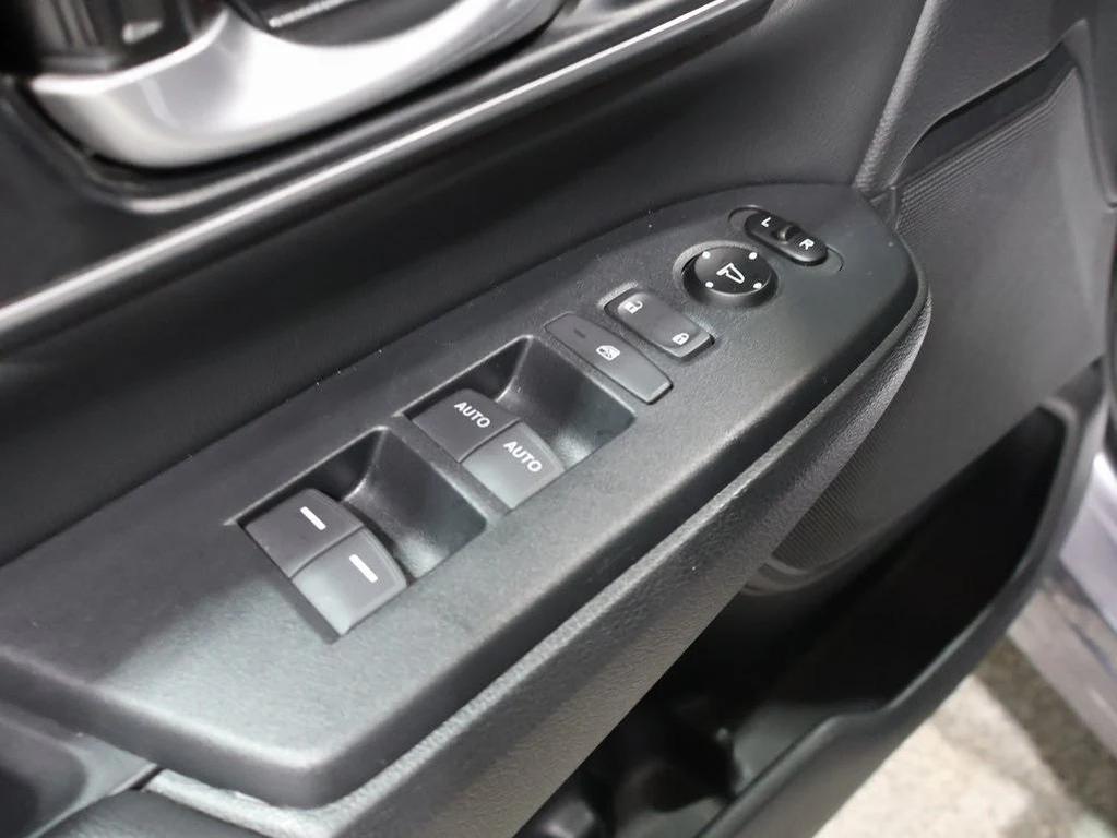 used 2020 Honda CR-V Hybrid car, priced at $27,600