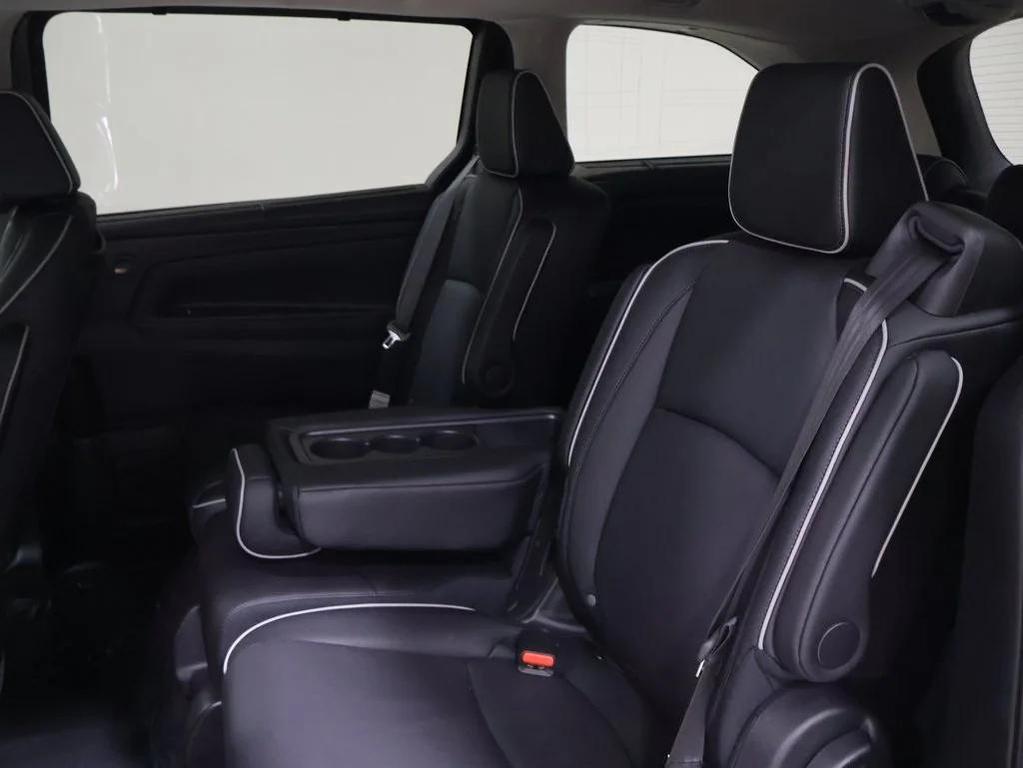new 2026 Honda Odyssey car, priced at $48,990