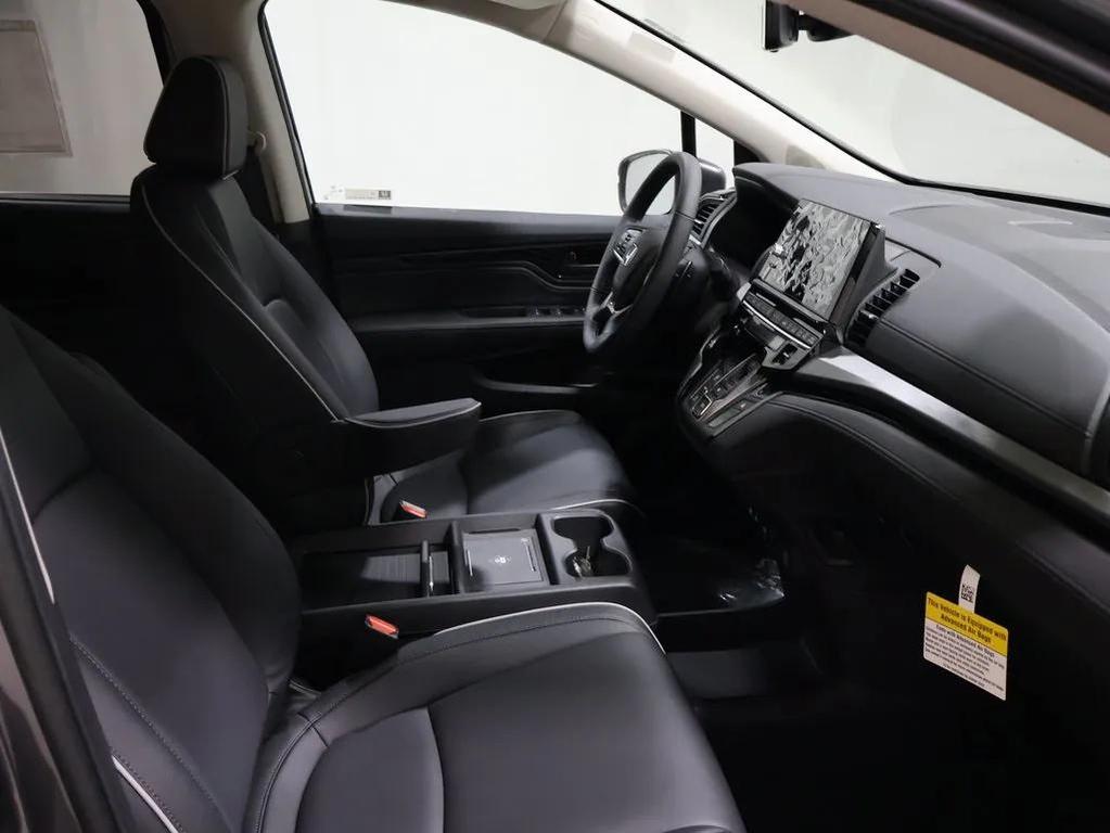 new 2026 Honda Odyssey car, priced at $48,990