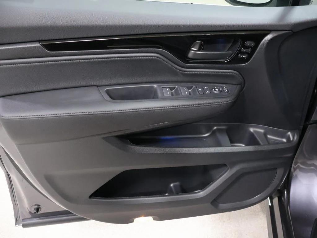 new 2026 Honda Odyssey car, priced at $48,990
