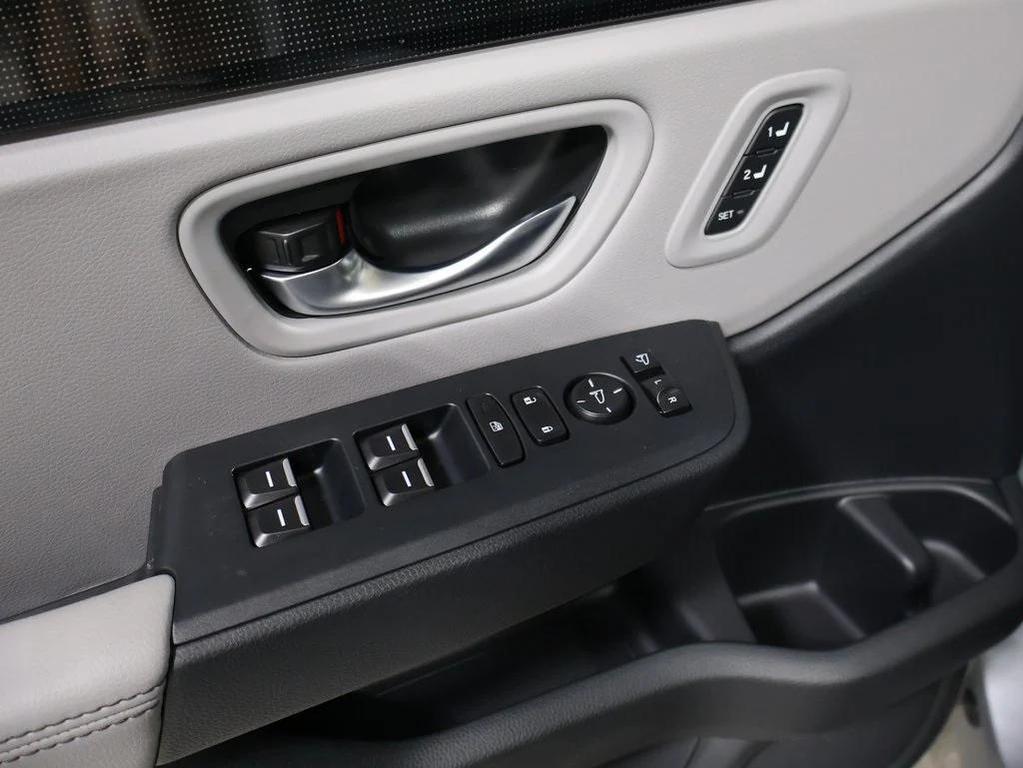 new 2025 Honda Pilot car, priced at $54,575