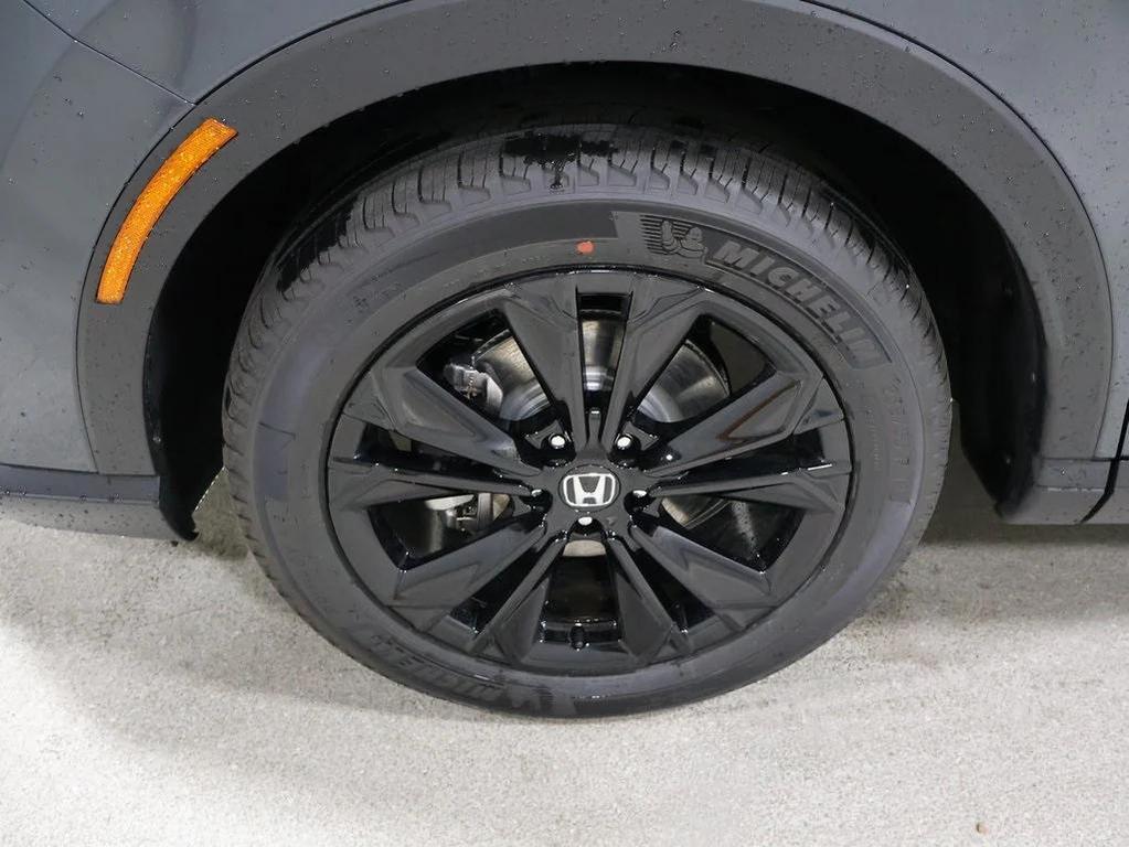 new 2026 Honda CR-V Hybrid car, priced at $43,700