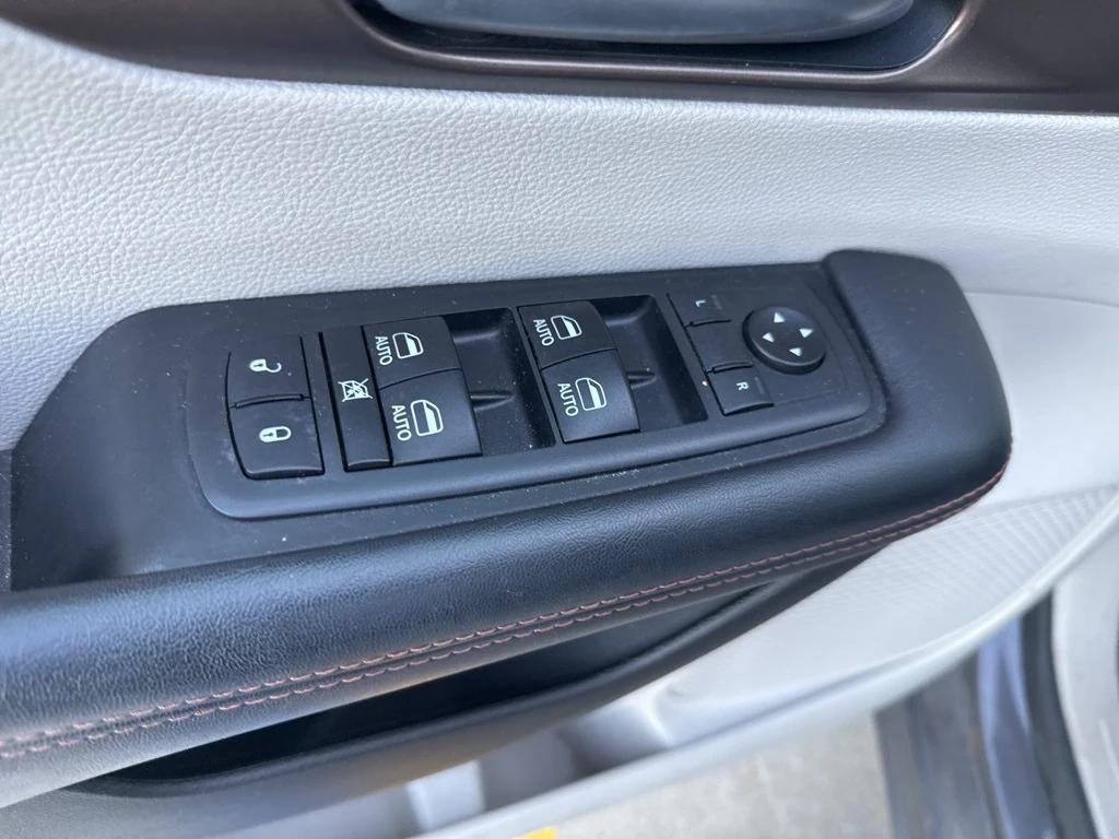 used 2018 Chrysler Pacifica car, priced at $19,500