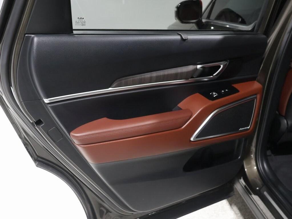 used 2024 Kia Telluride car, priced at $39,000