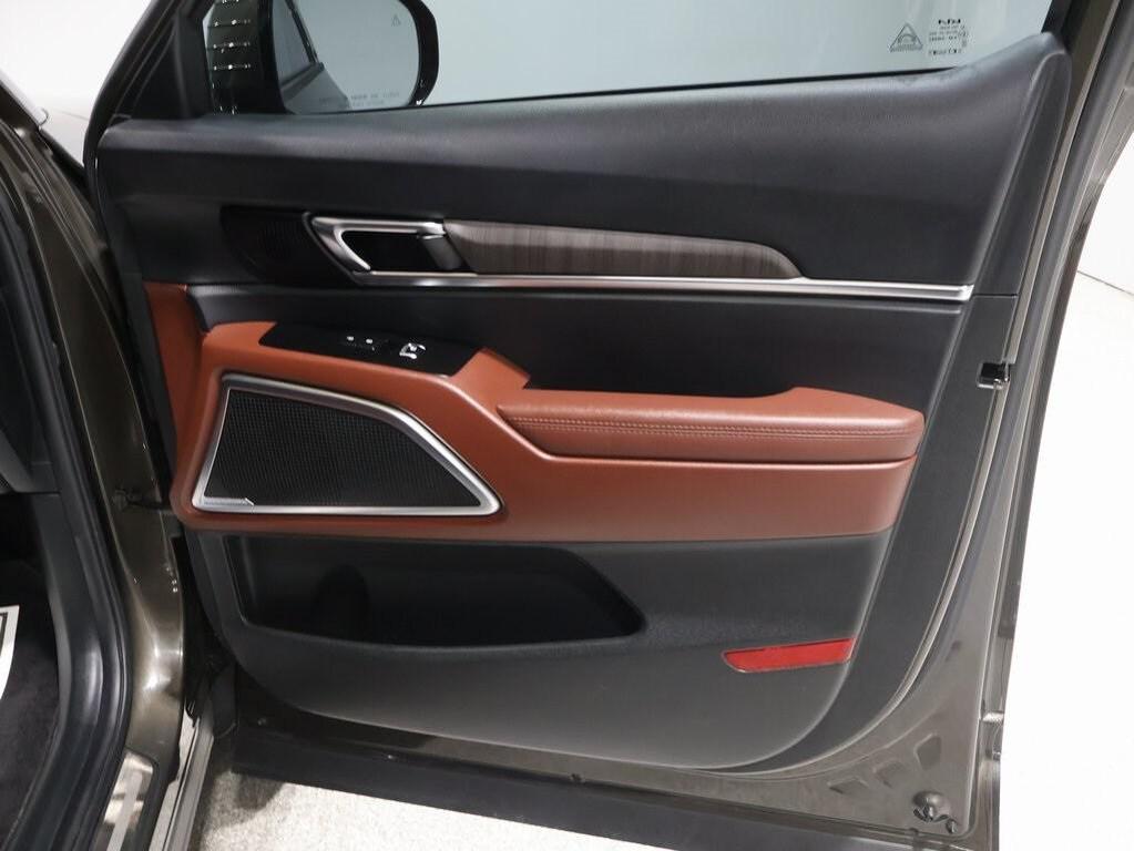 used 2024 Kia Telluride car, priced at $39,000