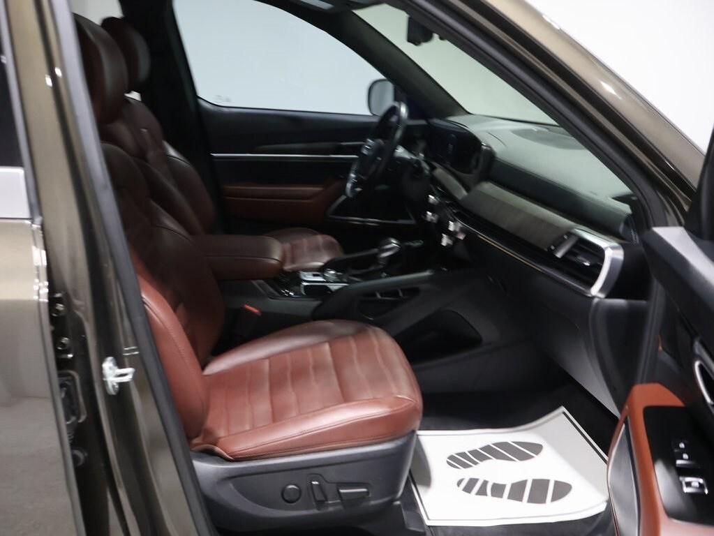 used 2024 Kia Telluride car, priced at $39,000