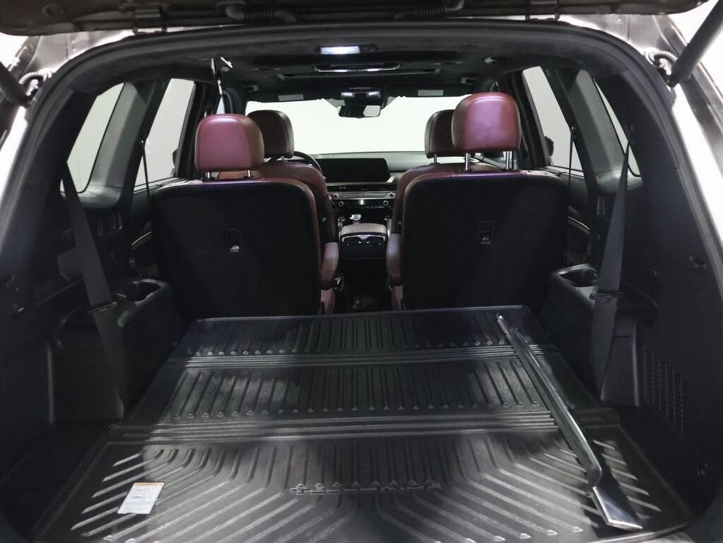 used 2024 Kia Telluride car, priced at $39,000