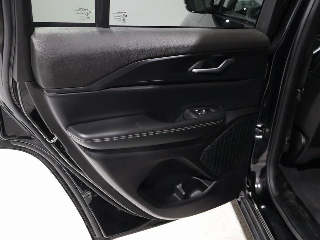 used 2023 Jeep Grand Cherokee car, priced at $28,500