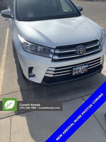 used 2019 Toyota Highlander car, priced at $25,800